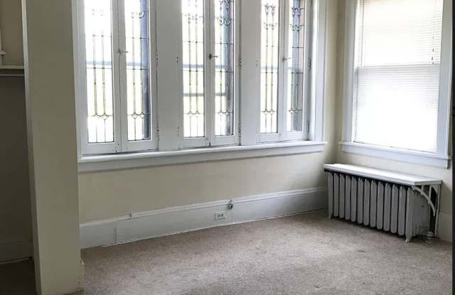 2482 Derbyshire RoadUnit 8