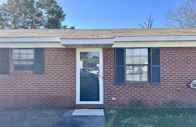 Photo of 508 E Mcclellan St - B