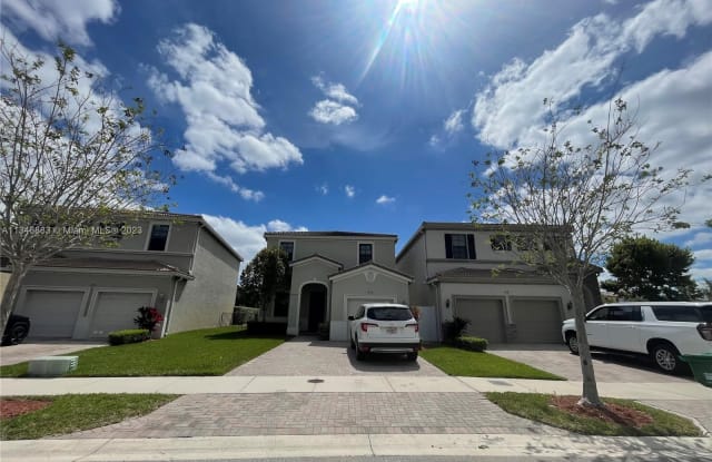 838 NE 191st St - 838 Northeast 191st Street, Ives Estates, FL 33179