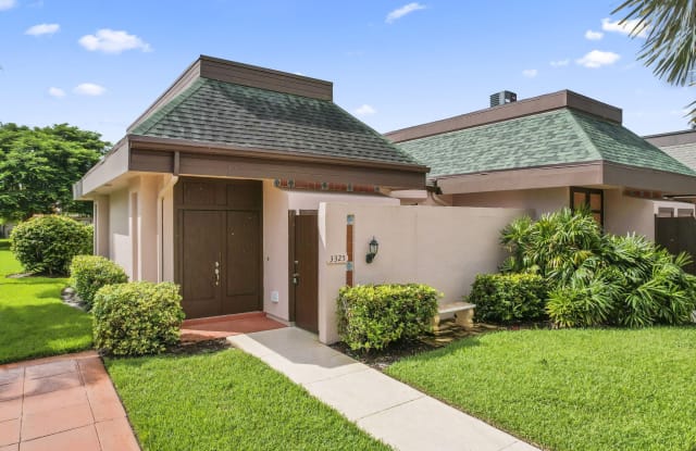 3325 SE La Prado Court - 3325 Southeast La Prado Court, Port St. Lucie, FL 34952