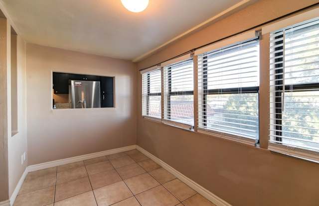1440 Vegas Valley Drive Unit#10, Las Vegas, Nevada 89169