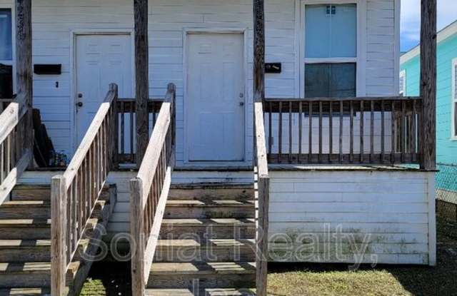 4235 Hollygrove Street