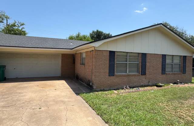 3 bedroom in Connally ISD