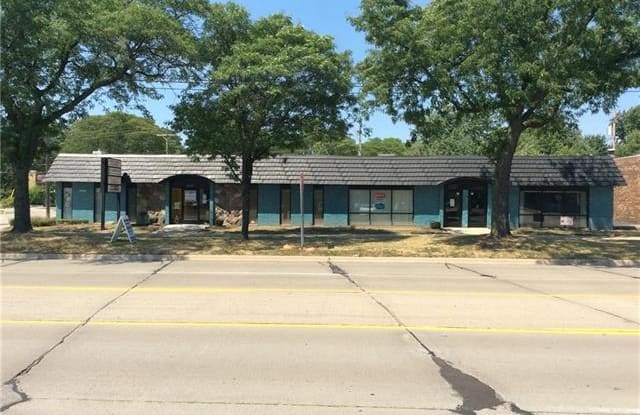 21539 HARPER Avenue - 21539 Harper Avenue, St. Clair Shores, MI 48080