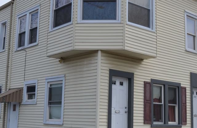 727 S. Beaver St., Apt. 1F - 727 South Beaver Street, York, PA 17401