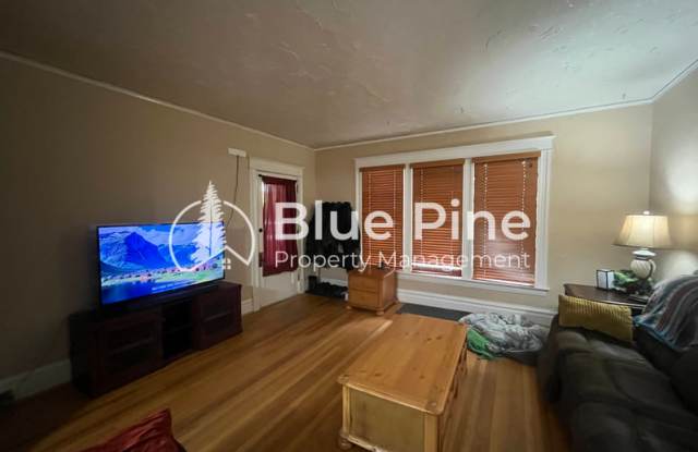 284 South Ridge Avenue