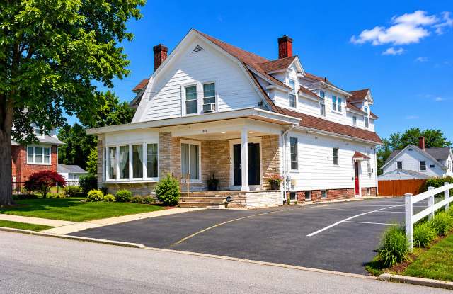 380 Farmington Ave