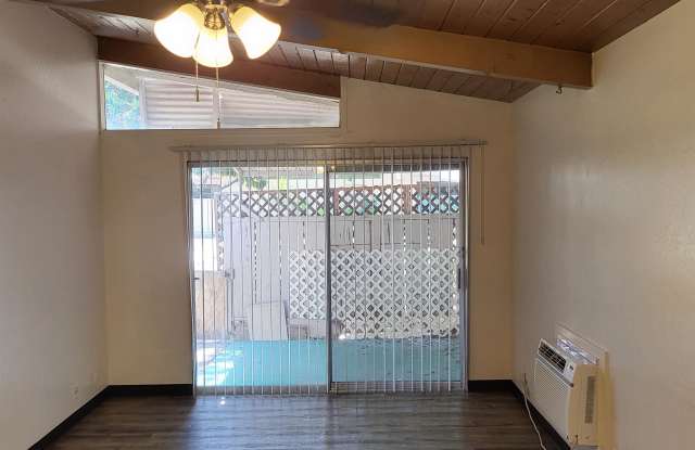 1728 W. Shaw Ave-G