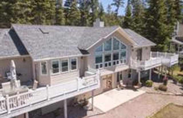 Photo of Fully Furnished Winter Rental: Stunning Lakefront Retreat on Little Bitterroot Lake – Marion, Montana