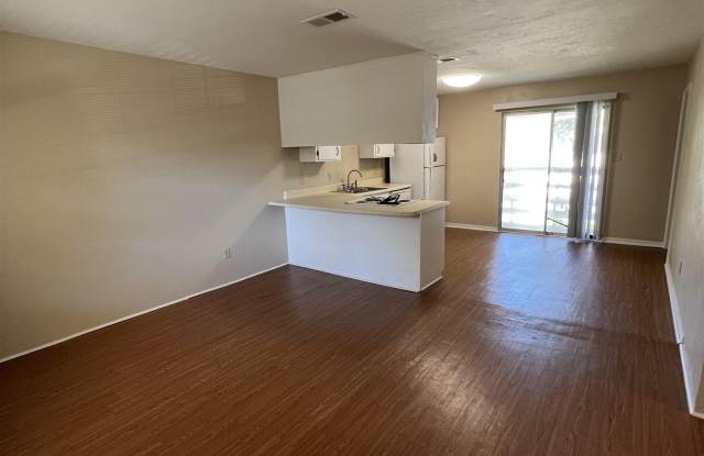 Photo of 1033 Crossing Brook Way unit: D