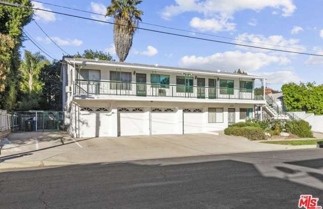 15529 Moorpark St unit: Apt. 3