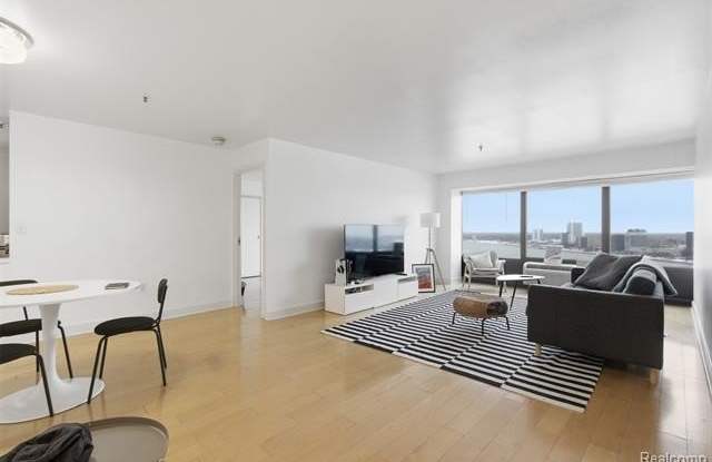 300 Riverfront Drive