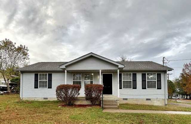 102 W Delaware Ct