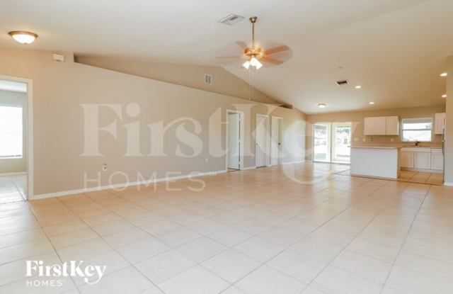 2916 Northeast 5th Place