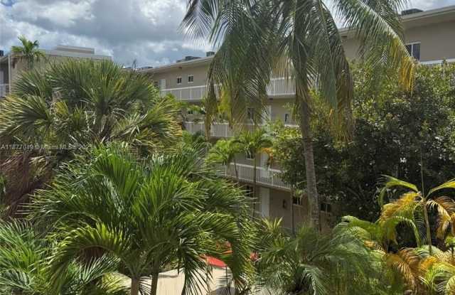 Photo of 8101 Camino Real