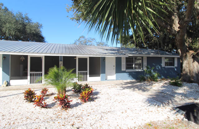 607 Osceola Rd # 4 - 607 Osceola Road, Nokomis, FL 34275