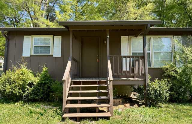 2 Clervue Circle Northeast