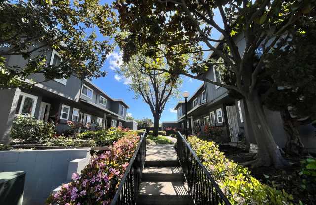Townhouse in San Jose, CA Available Now!