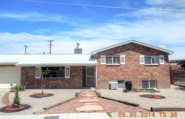 4204 Amherst Drive Northeast - 4204 Amherst Drive Northeast, Albuquerque, NM 87107