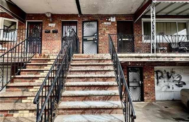 1425 East 80th Street