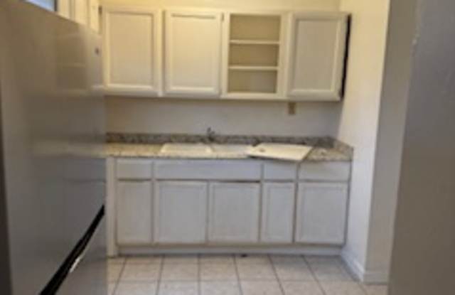 2836 Candlewood Circle