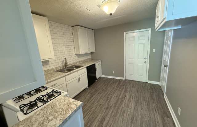 24 S Wakefield Drive