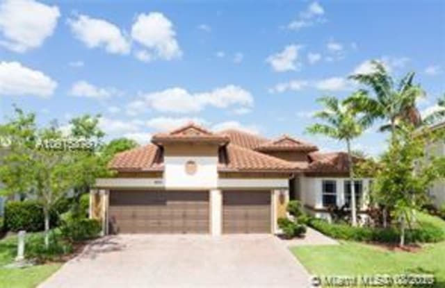 9051 E Edgewater Bnd - 9051 Edgewater Bnd, Parkland, FL 33076