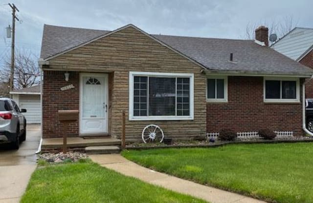 16850 Juliana Ave - 16850 Juliana Avenue, Eastpointe, MI 48021