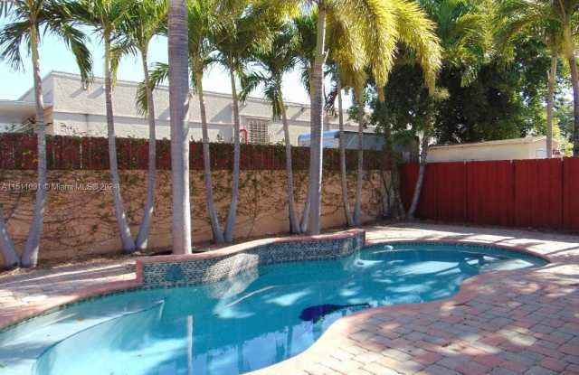 13817 SW 154th St - 13817 Southwest 154th Street, Richmond West, FL 33177