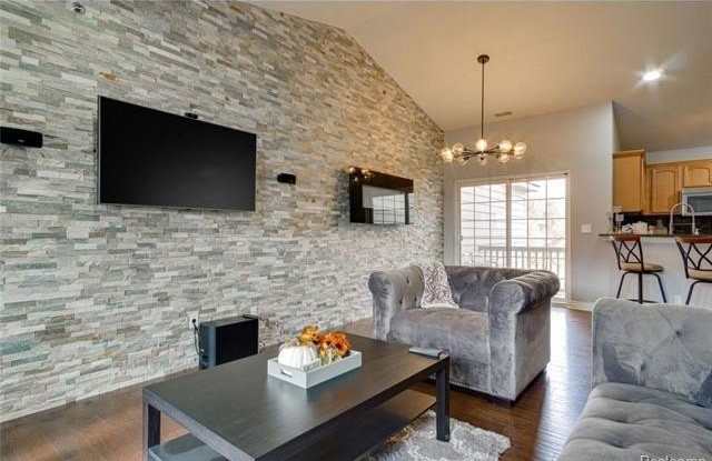 45889 GRAYSTONE Lane