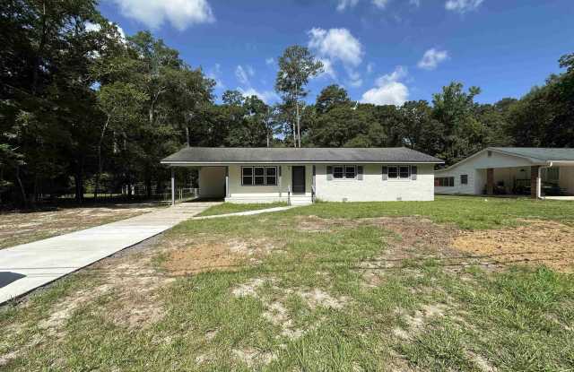 1021 Greenwood Dr