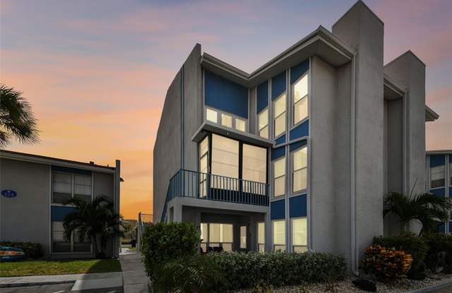 Photo of 315 MEDALLION BOULEVARD