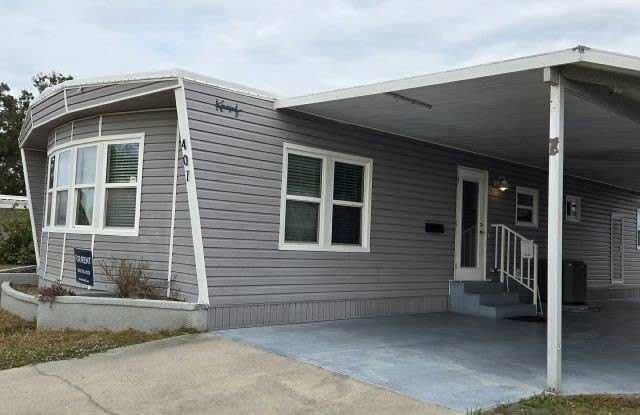 407 50th Ave. Plz. West