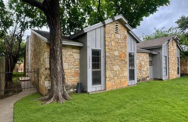 NOW AVAILABLE - 3-Bedroom 2-Bathroom Townhome in Capital Heights!