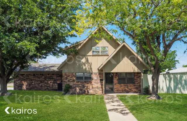 4522 Chisholm Trail