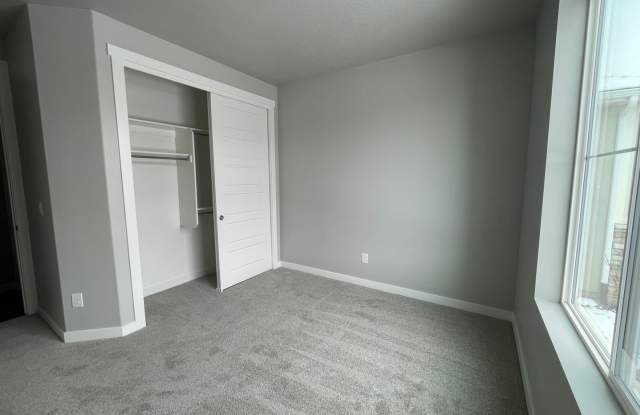 Beautiful house waiting JUST FOR YOU!!!!