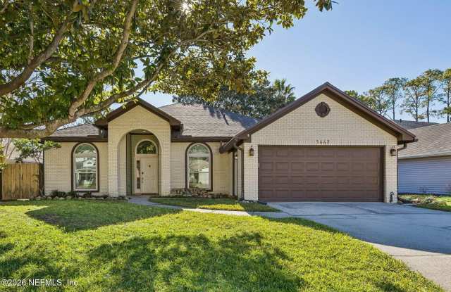 3447 HERON Drive N