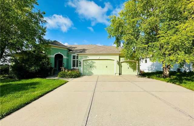 9003 W 157TH Terrace