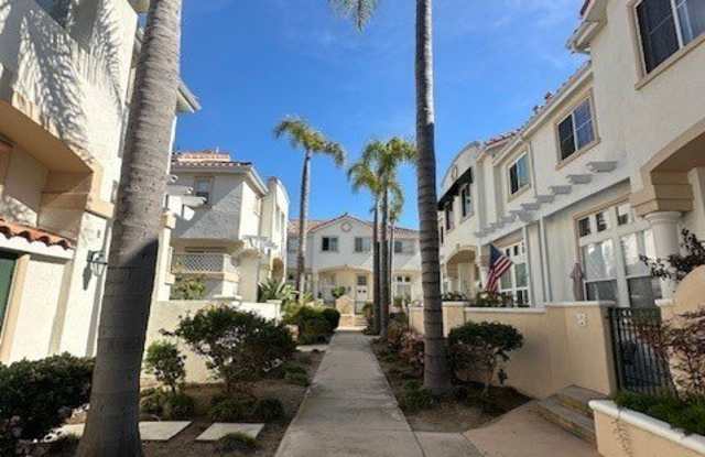 1340 El Prado Avenue