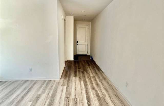 4561 S Anniston Avenue