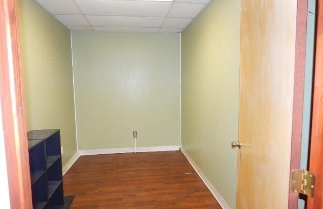 Photo of 1 N EAST Boulevard