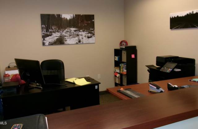 10265 W Camelback Road