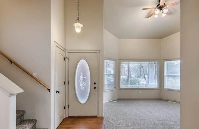 985 North Shadowridge Avenue