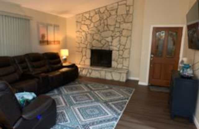 Photo of 2519 Country Club Drive