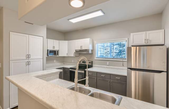 Pines at Broadmoor Bluffs