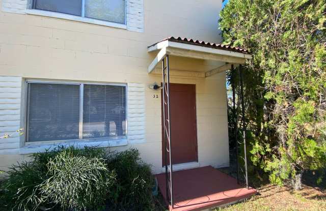 Convenient 1-Bedroom Apartment in the Heart of Orlando's Milk District Ready for You!!!