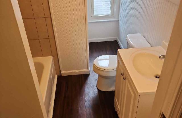 4010 Southern ParkwayApt 3