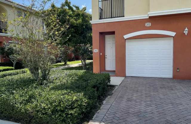 63 SE Palermo Court