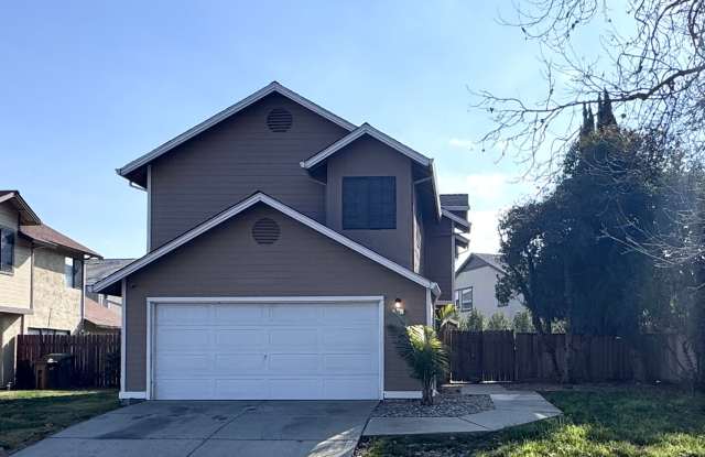 Gorgeously Remodeled 3bed 2.5 Bath home in Brentwood