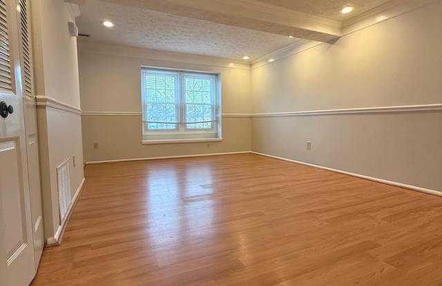 19445 BREEZEDALE Lane